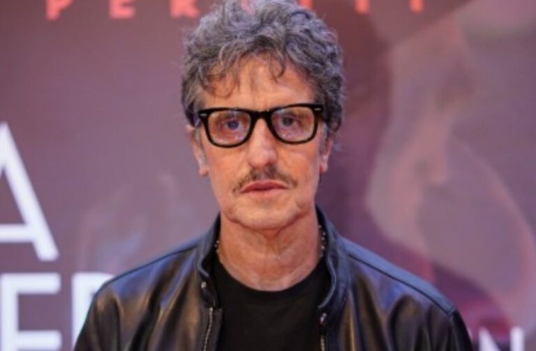 Diego Peretti en una escena teatral