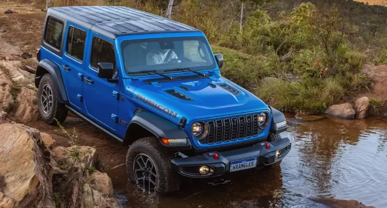 Jeep Wrangler modelo 2025 en exhibición