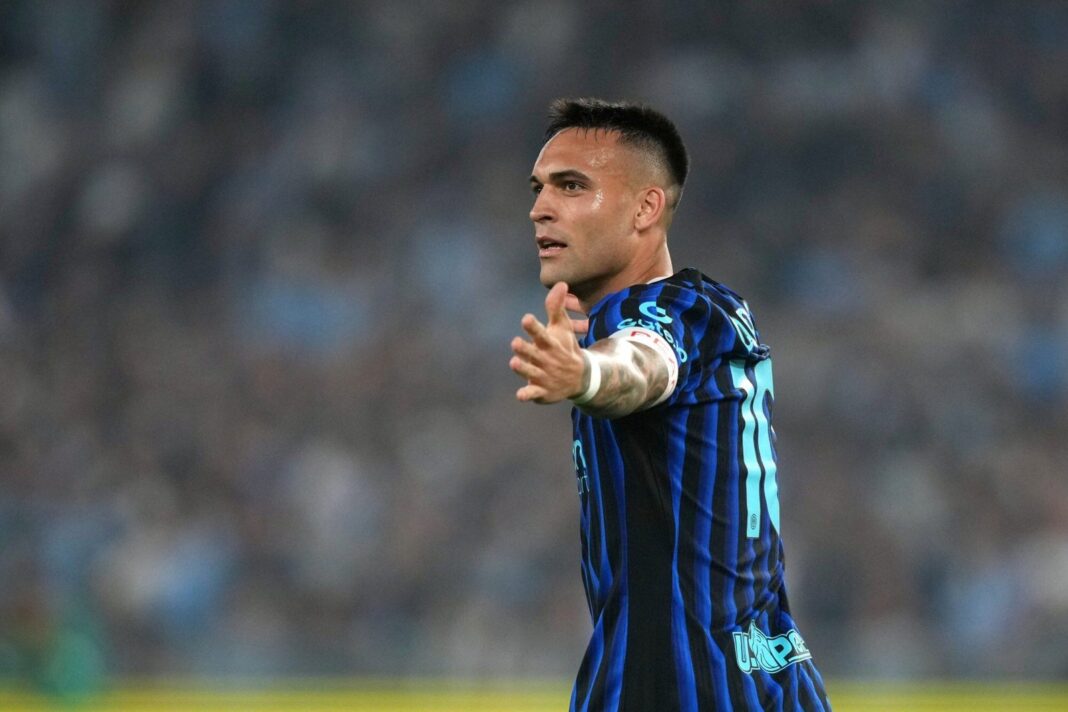 Lautaro Martínez durante un partido de la Serie A con la camiseta del Inter de Milán