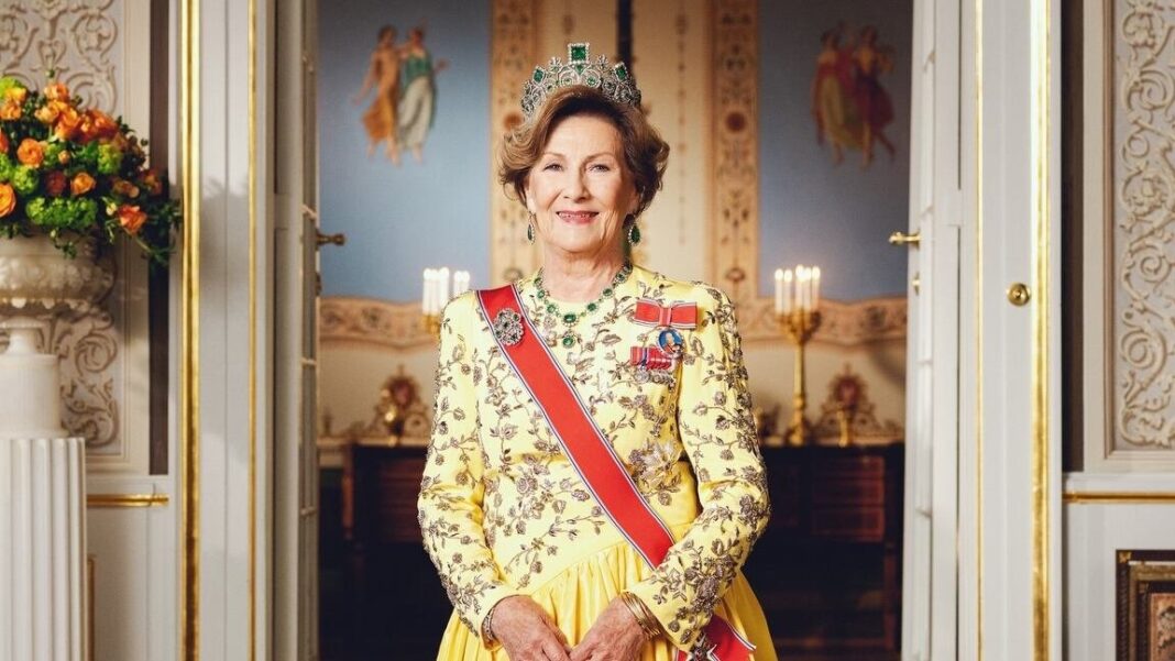 Reina Sonia de Noruega en un acto oficial