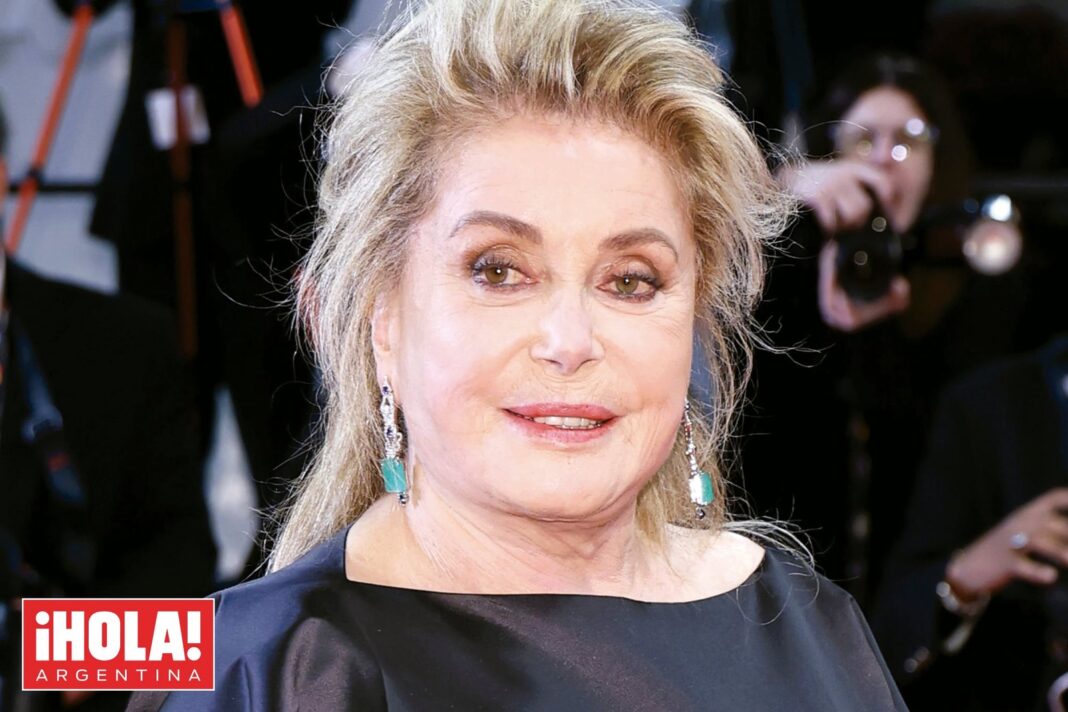 Catherine Deneuve en un evento público