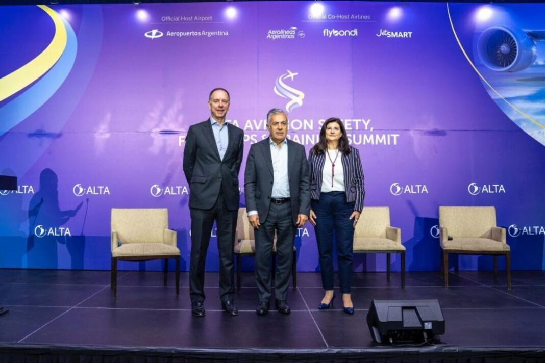 Participantes del ALTA Aviation Safety Summit en Mendoza