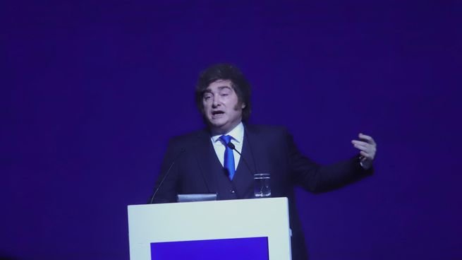 Javier Milei habla en conferencia de prensa