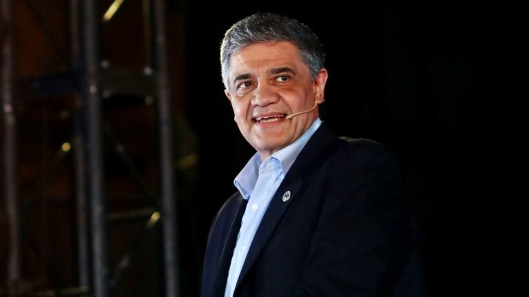Video de Jorge Macri mostrando los centros TUMO en funcionamiento