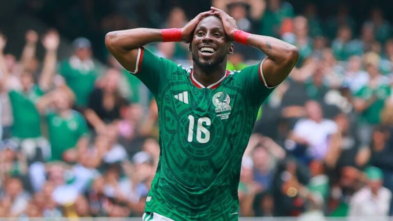 Julián Quiñones durante su etapa en Fútbol Paz