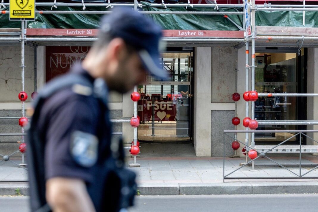 Sede de Tubos Reunidos en Bilbao durante el registro de la UCO