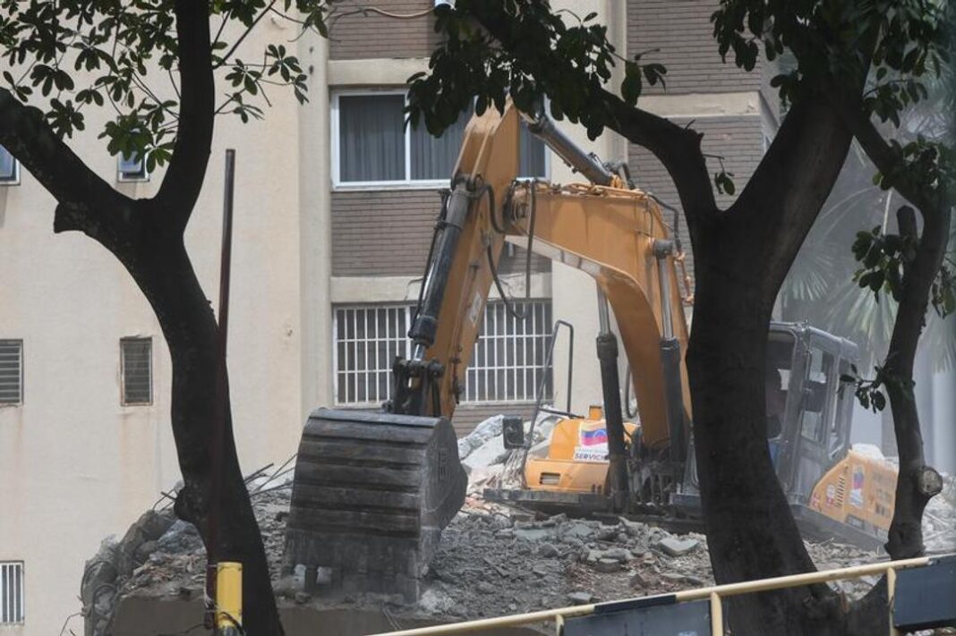 Edificio colapsado en La Guaira tras terremotos