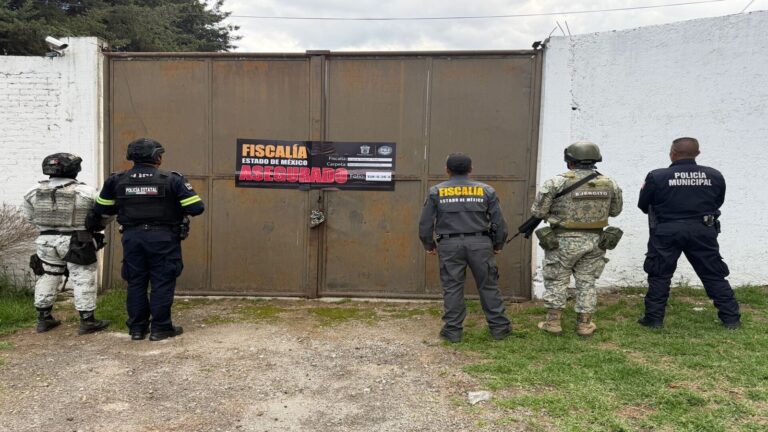 Elementos policiales durante operativo de la Operación Restitución en el Estado de México