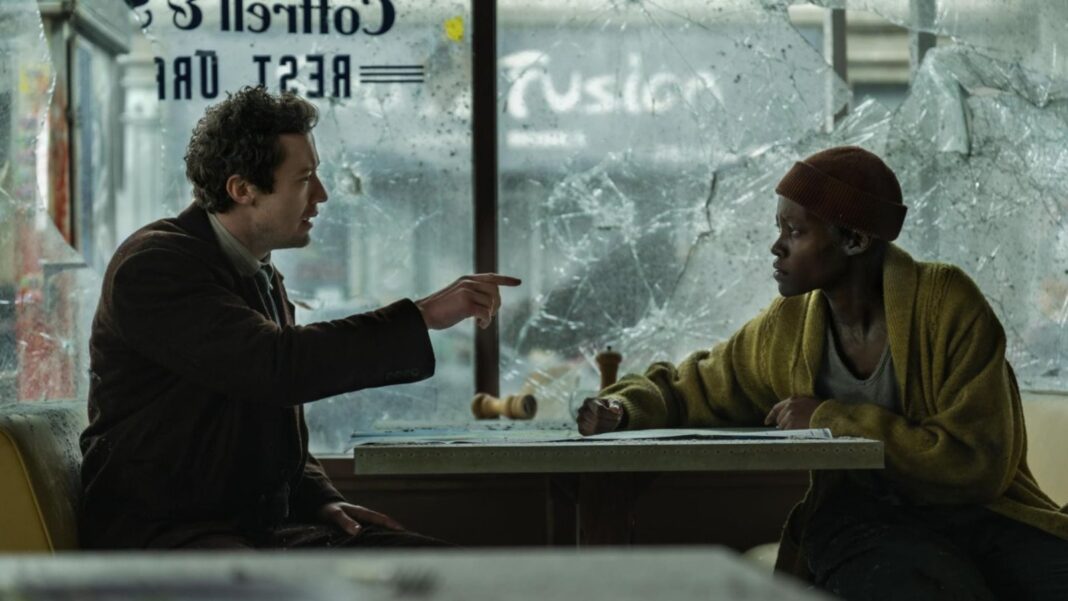 Escena de la película Un lugar tranquilo Día 1 mostrando el caos en Nueva York