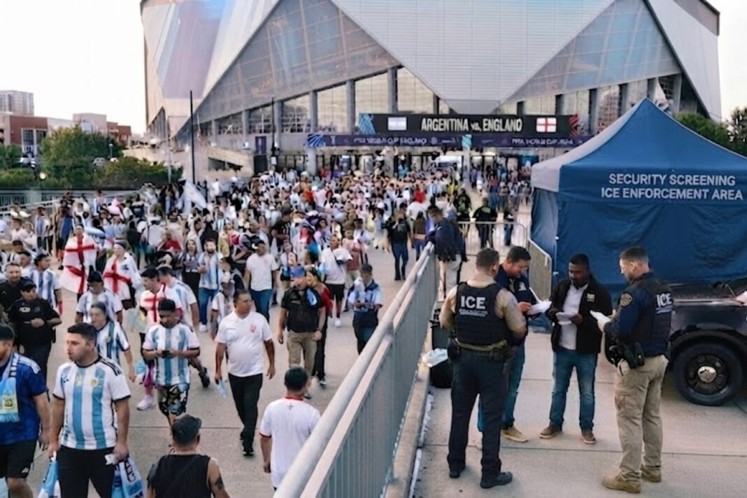Estadio Mercedes-Benz en Atlanta durante un evento deportivo