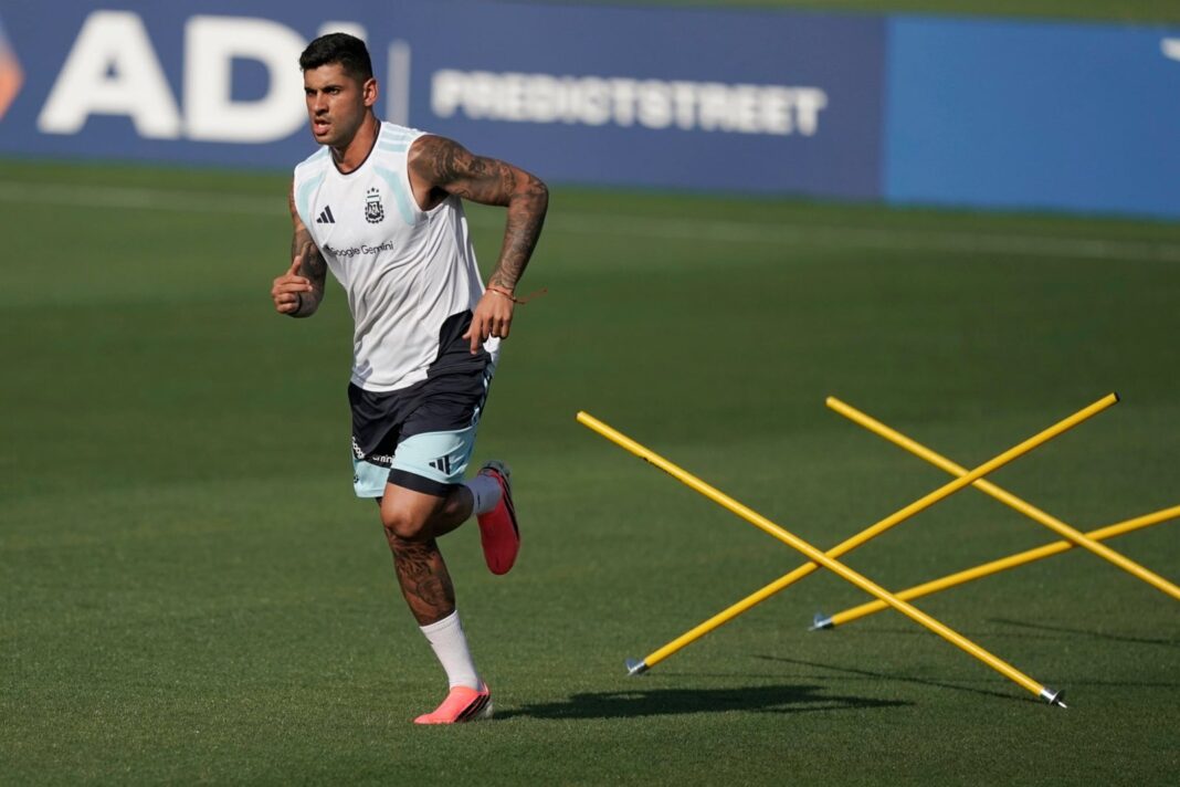 Cristian Cuti Romero en conferencia de prensa previa al partido Argentina vs Suiza
