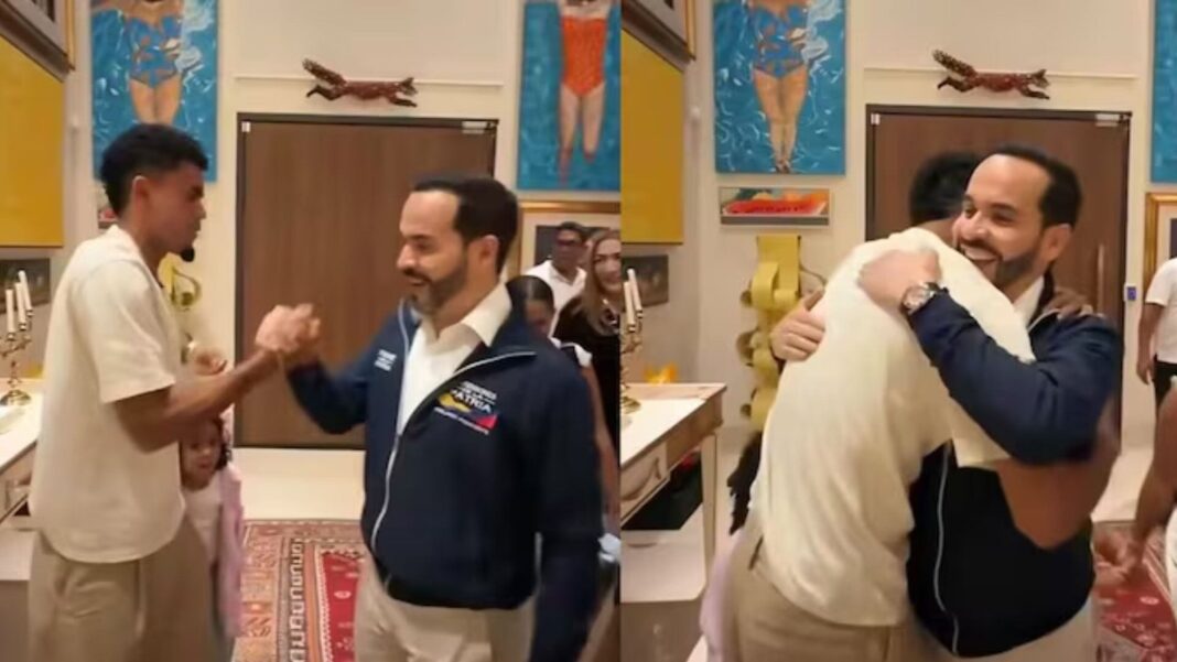 Abelardo De La Espriella y Luis Díaz durante el encuentro en la residencia del presidente electo