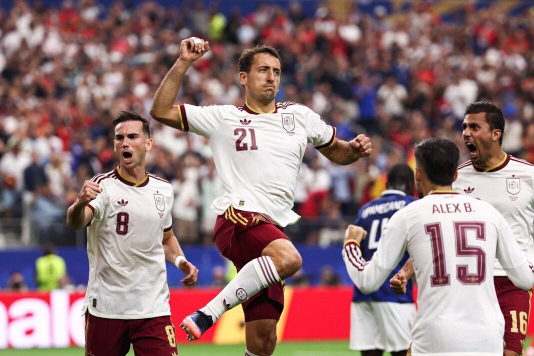 Jugadores de la selección de España celebrando el título del Mundial 2026