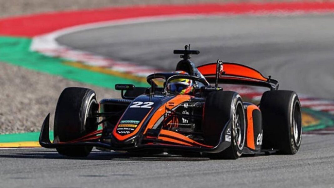 Nicolás Varrone durante la carrera sprint de Fórmula 2 en el GP de Gran Bretaña