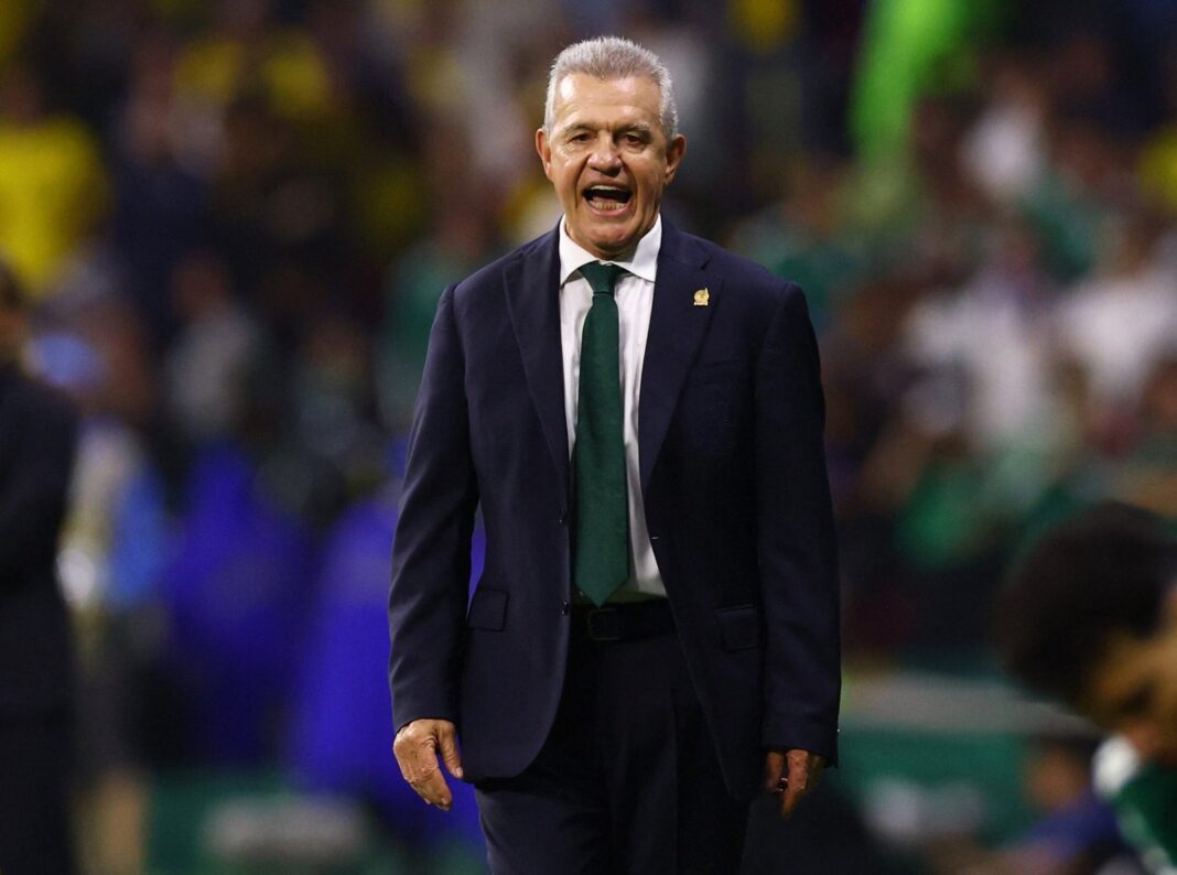 Javier Aguirre durante partido de México en Mundial 2026
