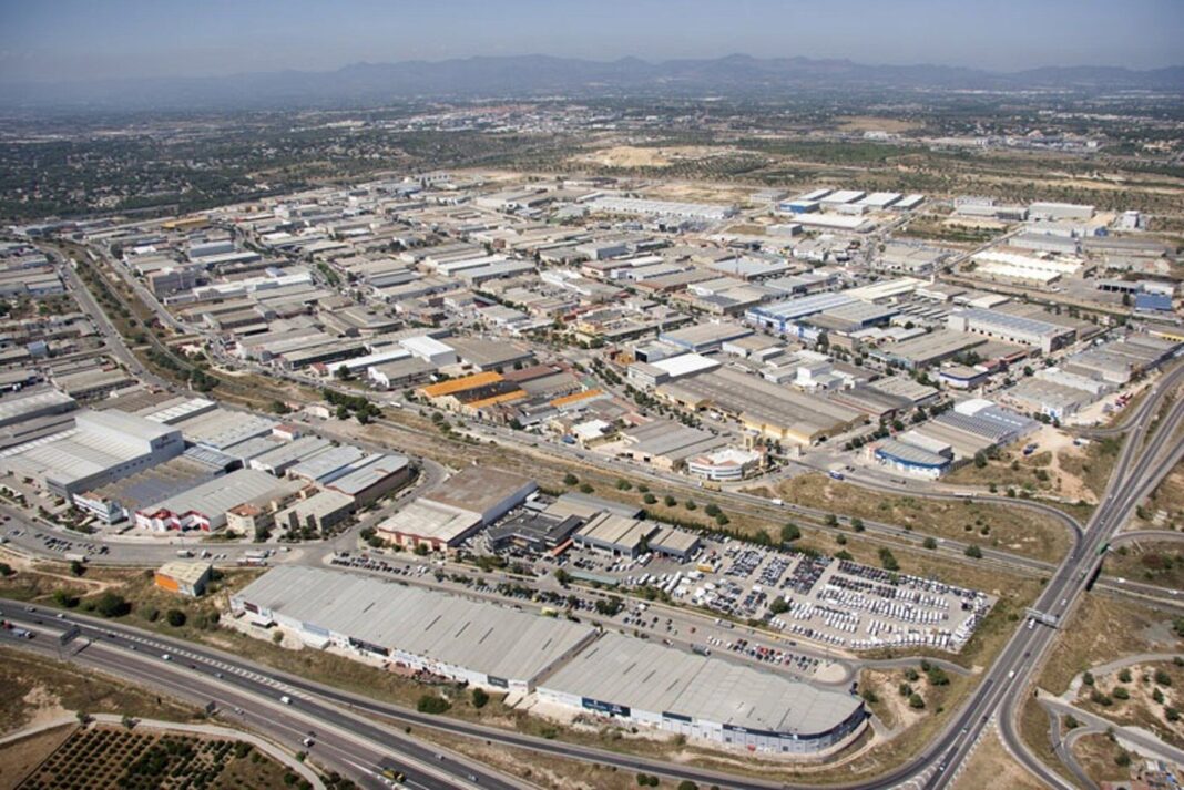 Vista del polígono industrial Fuente del Jarro en Paterna