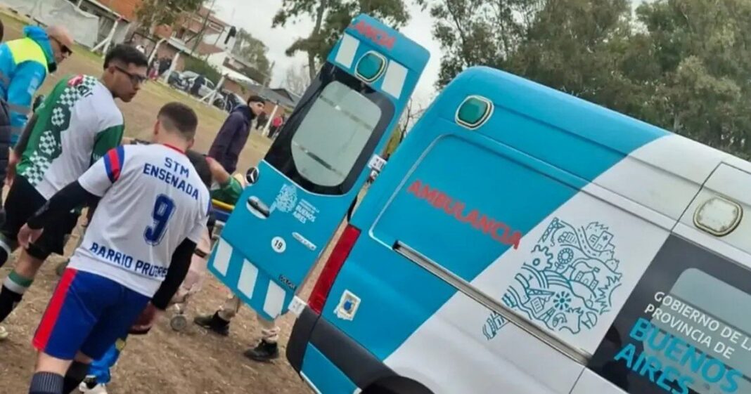 Cancha de fútbol amateur en Ensenada tras la pelea