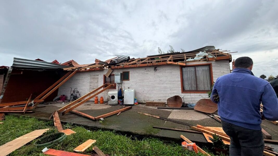 Tornado afecta viviendas en la región de Ñuble, Chile