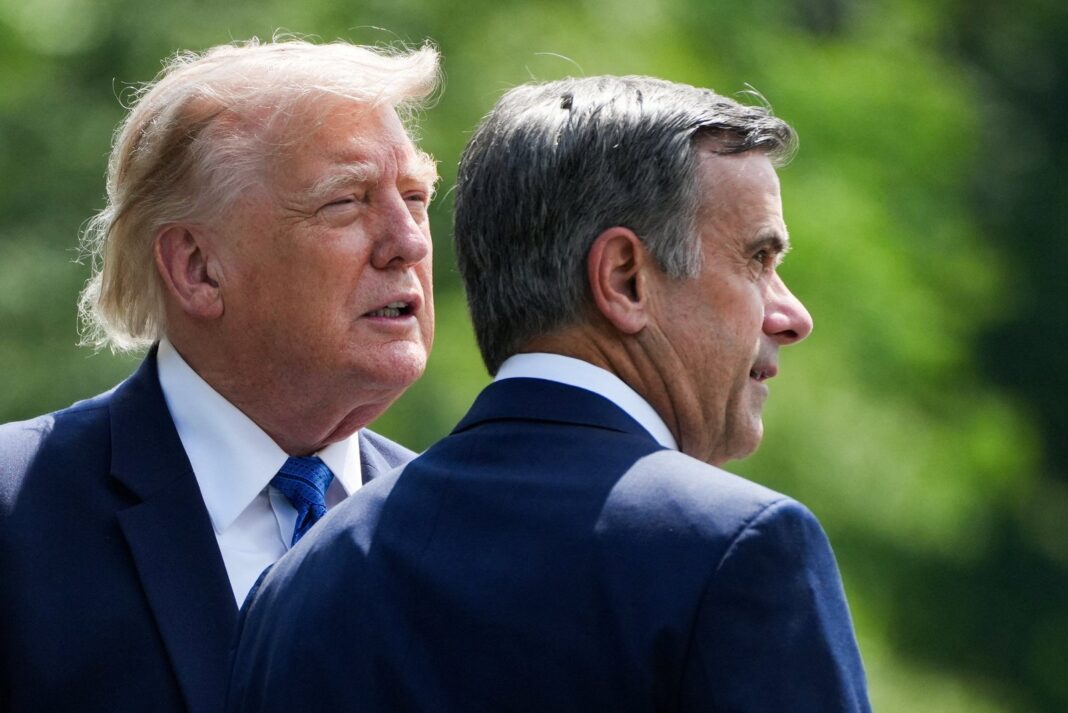 John Ratcliffe, director de la CIA, en una reunión oficial