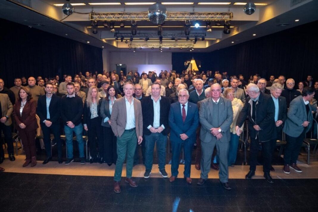 Encuentro Argentina Produce en Rosario con empresarios y sindicalistas