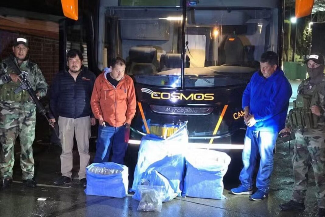 Micro de la empresa Buses Cosmos incautado con marihuana