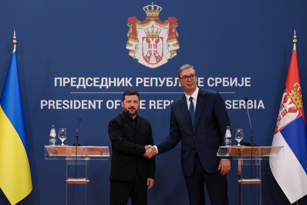 Volodimir Zelensky y Aleksandar Vucic en conferencia de prensa en Belgrado
