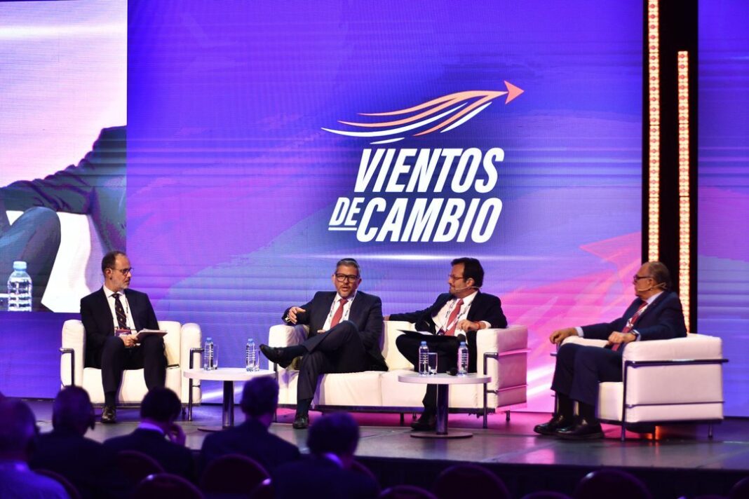Panel Política internacional: América Latina en el mundo