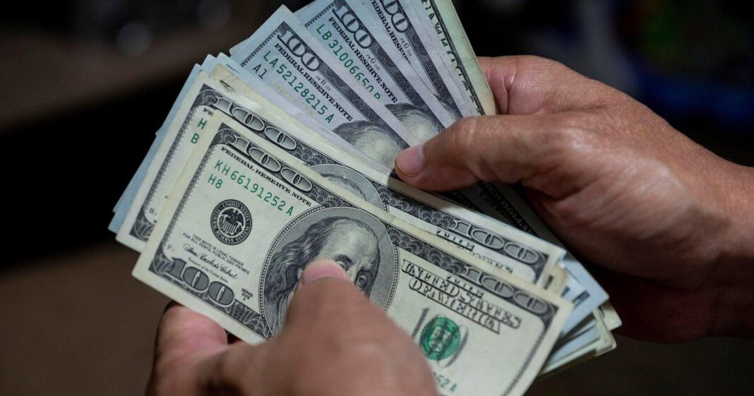 Cotización del dólar blue y oficial en Argentina el domingo 27 de septiembre de 2026