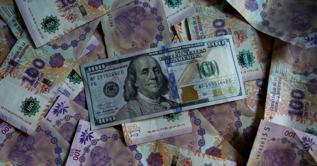 Cotizaciones del dólar oficial, blue, turista, mayorista y Contado con Liqui en Argentina el 11 de septiembre