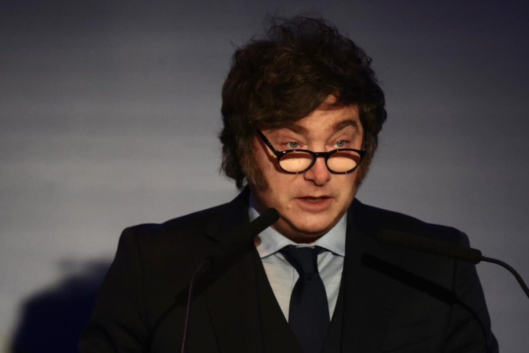 Javier Milei durante un acto oficial