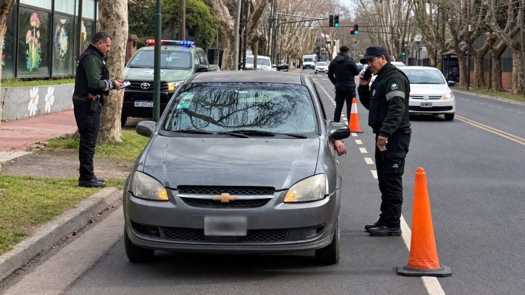 Patrullero municipal en San Isidro