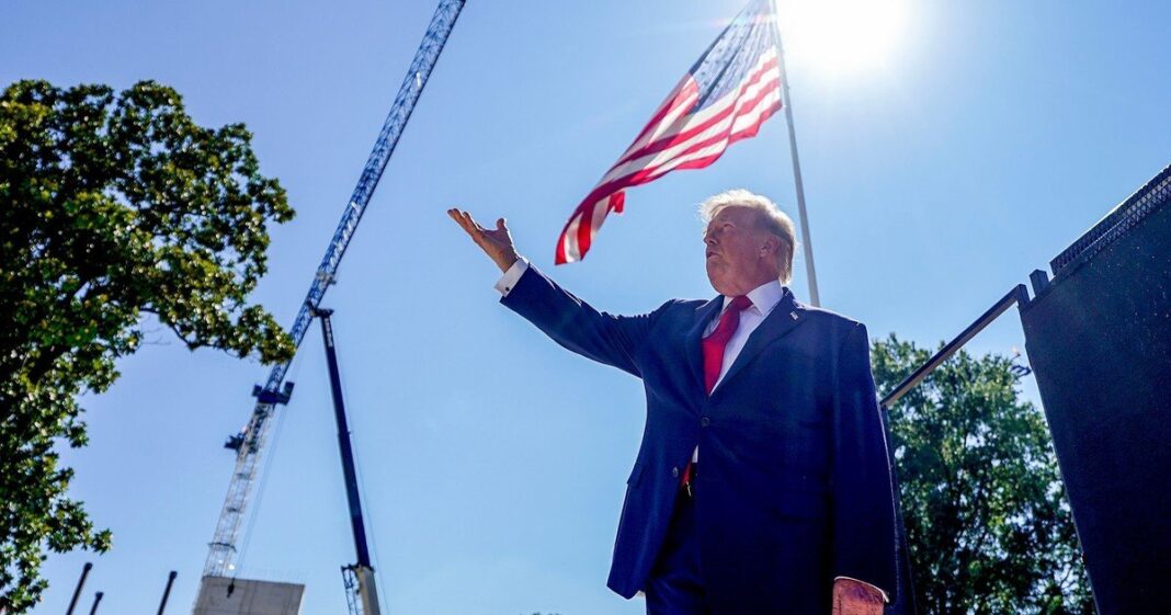 Imagen de la Casa Blanca con obras de construcción