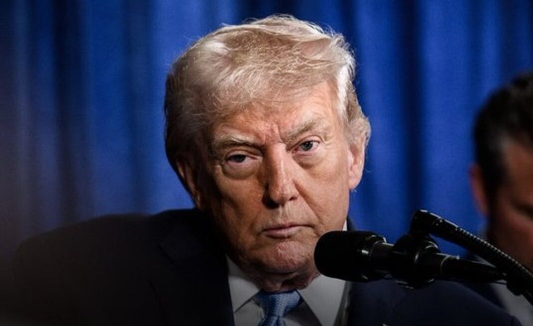 El presidente de Estados Unidos, Donald Trump, y el presidente de Ucrania, Volodímir Zelenski
