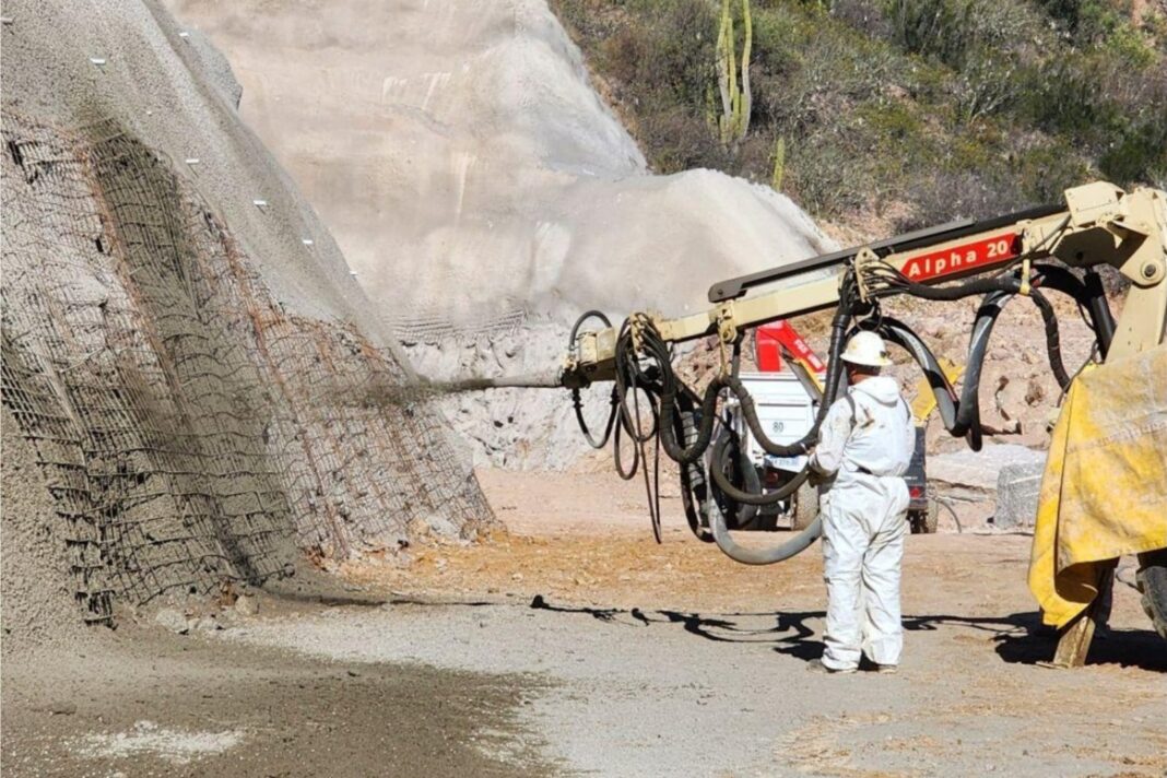 Túnel en construcción sobre la Ruta Nacional 75 en La Rioja