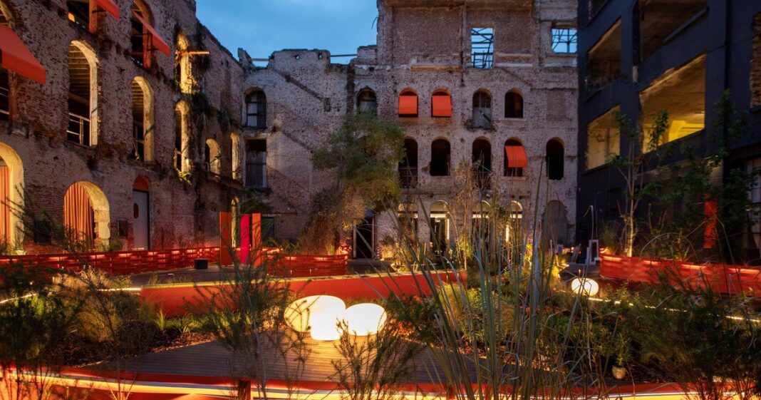 Fachada del Palacio Molina, sede de Casa FOA 2026 en Barracas