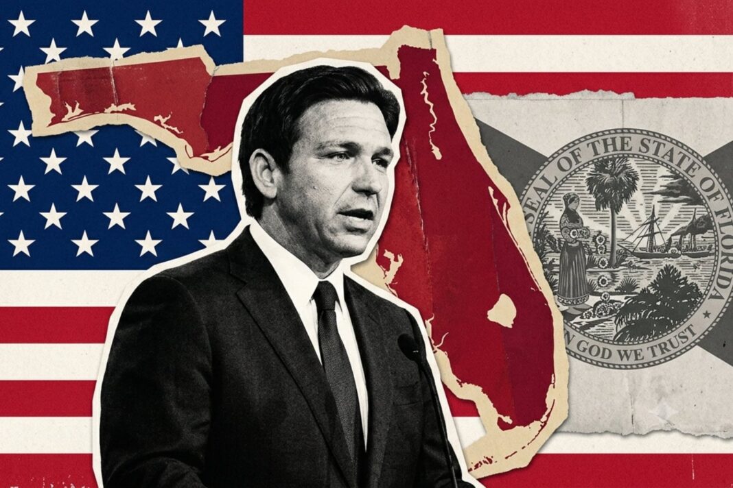 Ron DeSantis durante una conferencia en Palm Beach State College