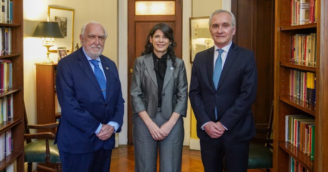 Abogados en una reunión del Consejo de la Magistratura
